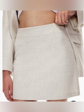 Wilfred Aritzia Skirt Size 4 Cream Mini Classic Mini Skirt Wool Blend NWT